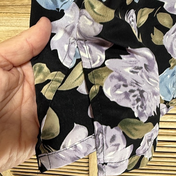 Anna Short Sleeve Button Up Blouse Black Blue Purple Shoulder Pads Size XL - Picture 3 of 6